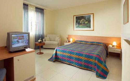 Borgo San Martino Hotell Bra Eksteriør bilde