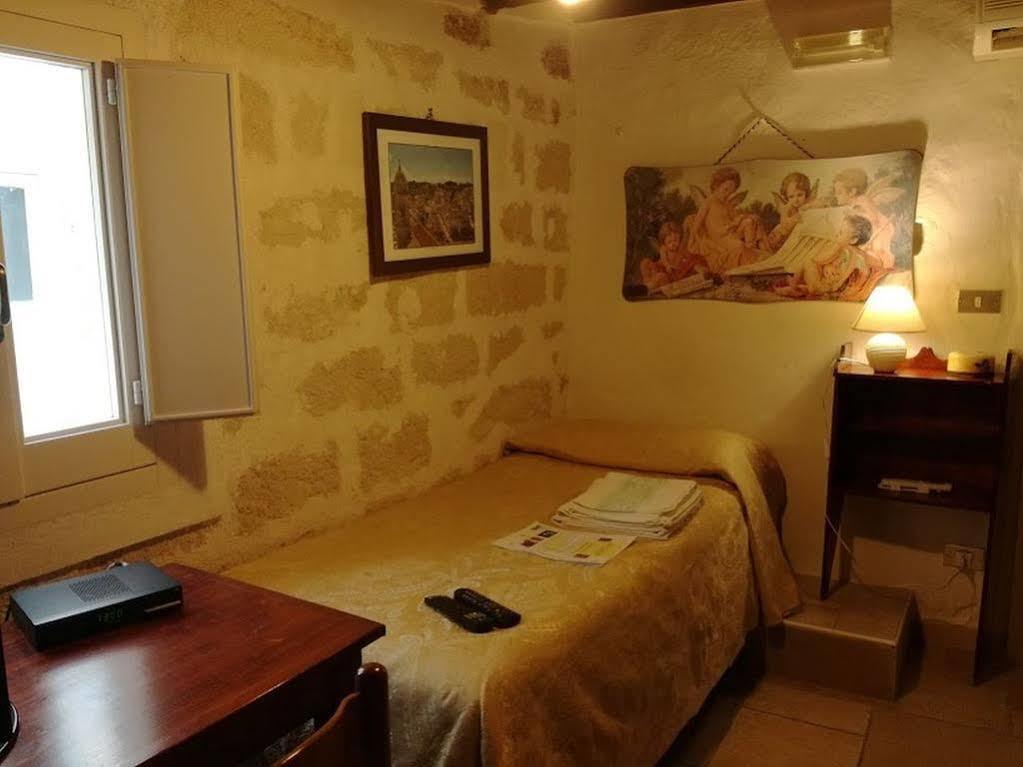 Borgo San Martino Hotell Bra Eksteriør bilde