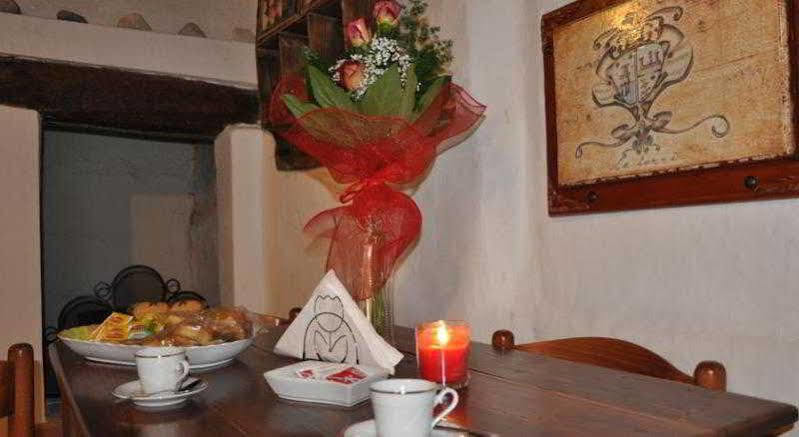 Borgo San Martino Hotell Bra Eksteriør bilde